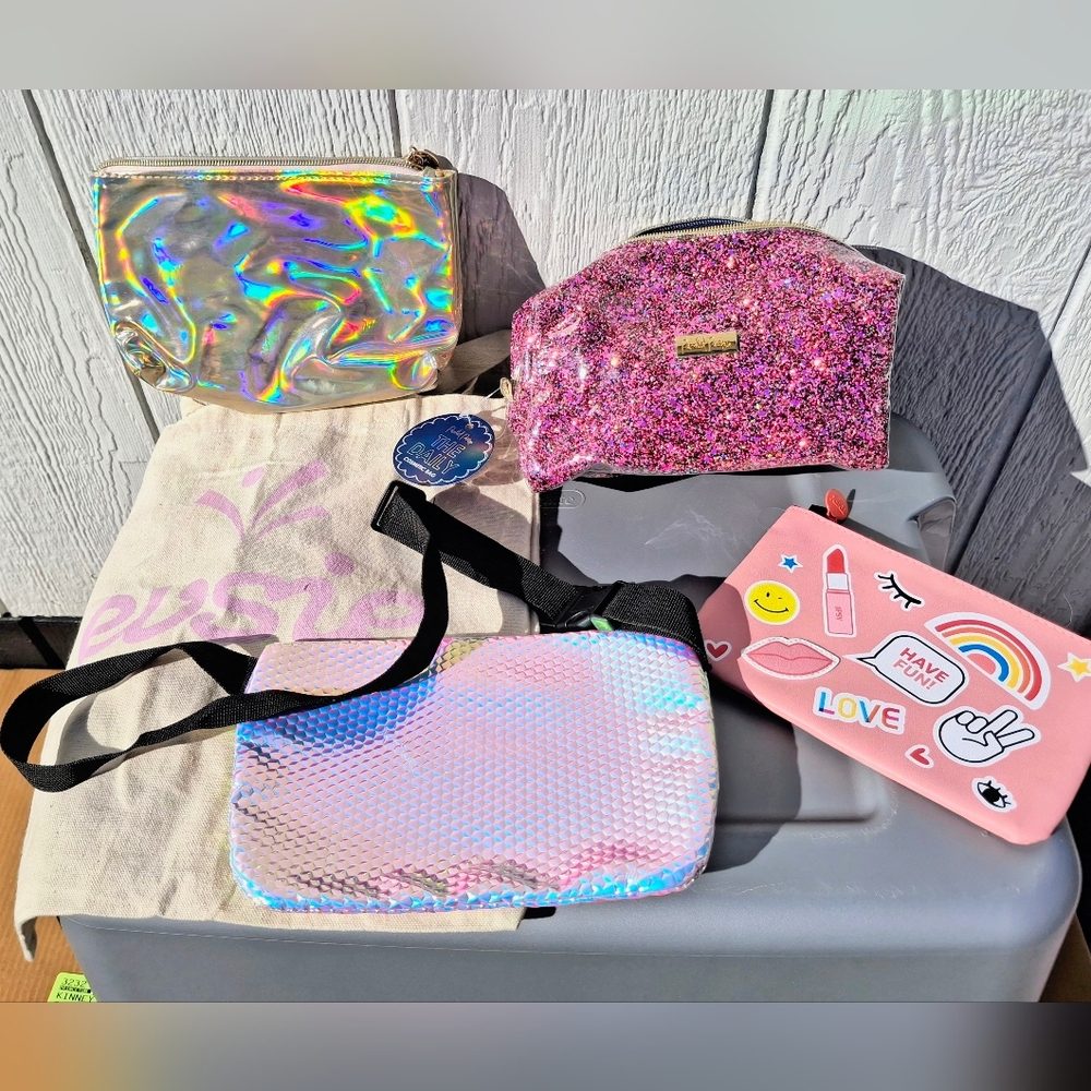 4 SPARKLY GLITTERY Cosmetic Bags: IPSY, GLITZ & GLAM NWT